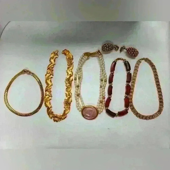 Napier Jewelry - 7 pcs Napier vintage necklaces earrings jewelry lot